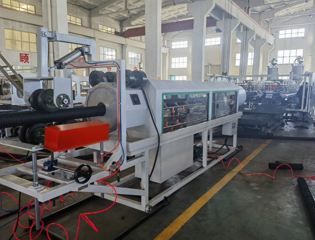 Dubbele schroef dubbele wand gegolfde buis extrusie lijn met vacuümvorming en 20CrMnTi versnellingsmateriaal