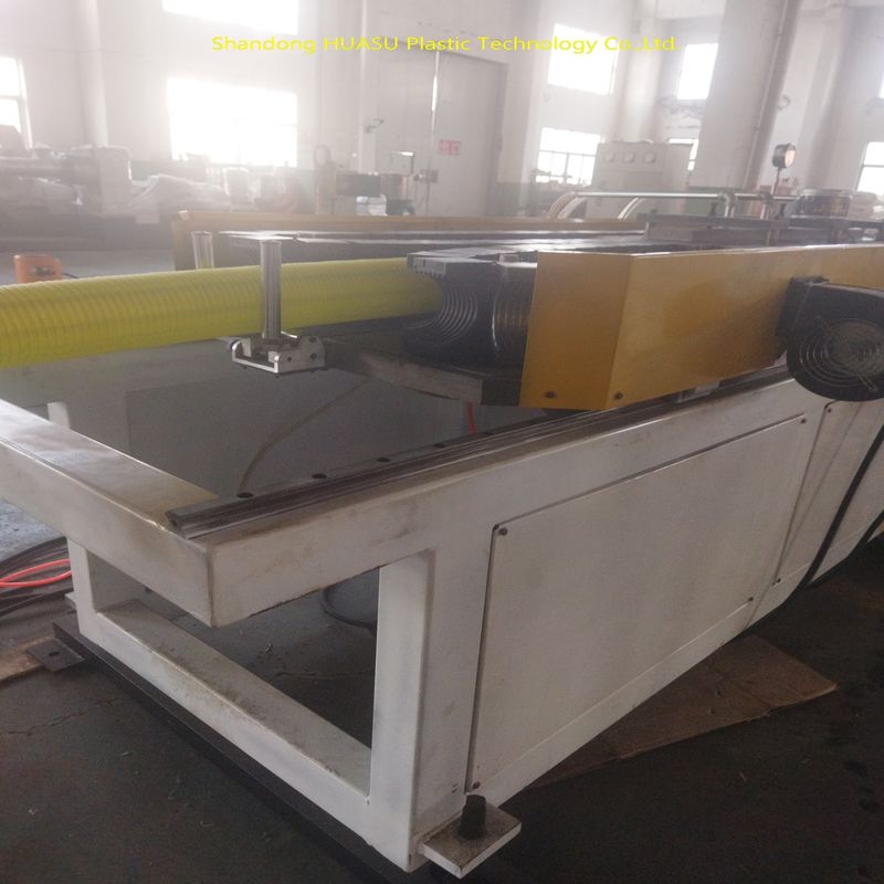 Elektrische PLC-besturing Aanpasbare Totale Vermogen PVC-pijpextrusielijn met Waterkoelsysteem