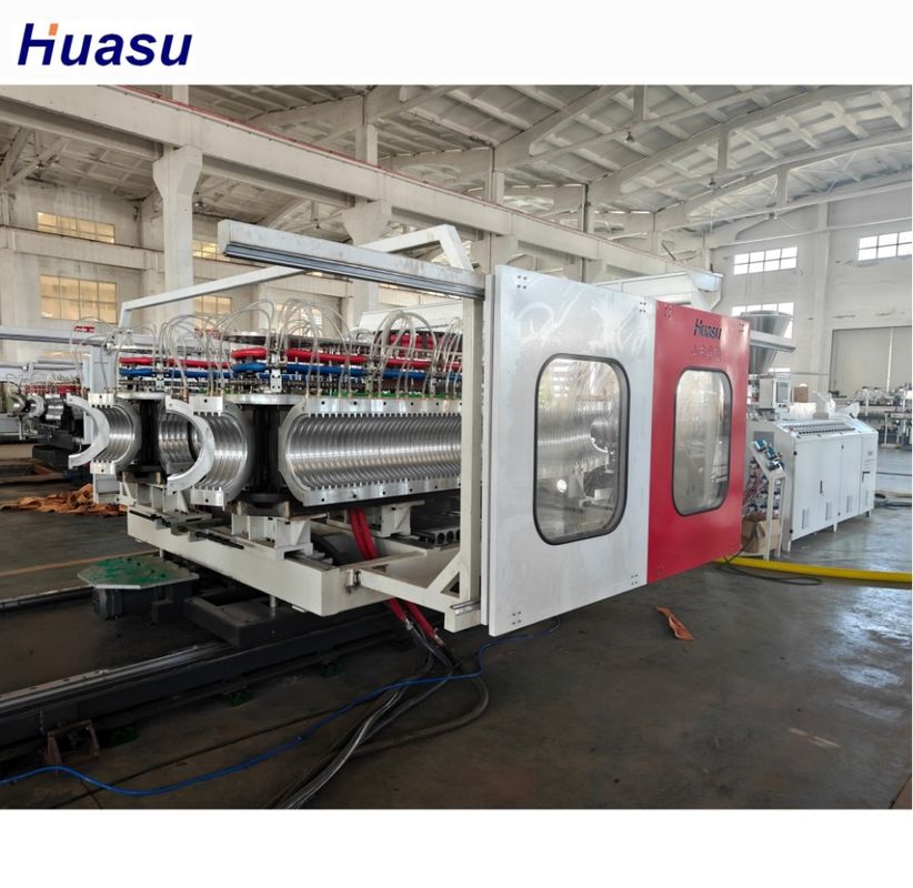 Aanpasbare PVC-golfpijpmachine voor de productie van PVC-materiaal