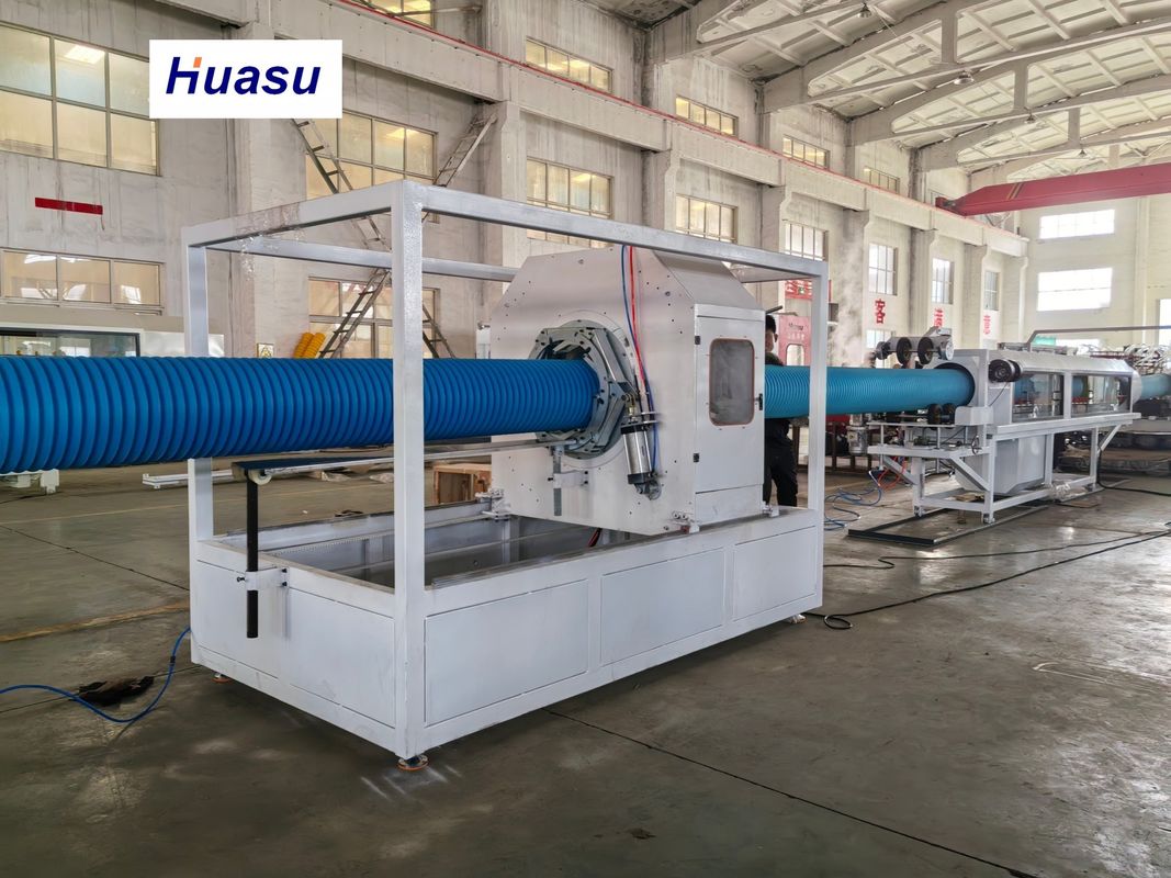 Hoge capaciteit 60-2000kg/u PVC pijp extrusielijn met Siemens PLC-systeem voor 32-1600mm gegolfde pijpproductie