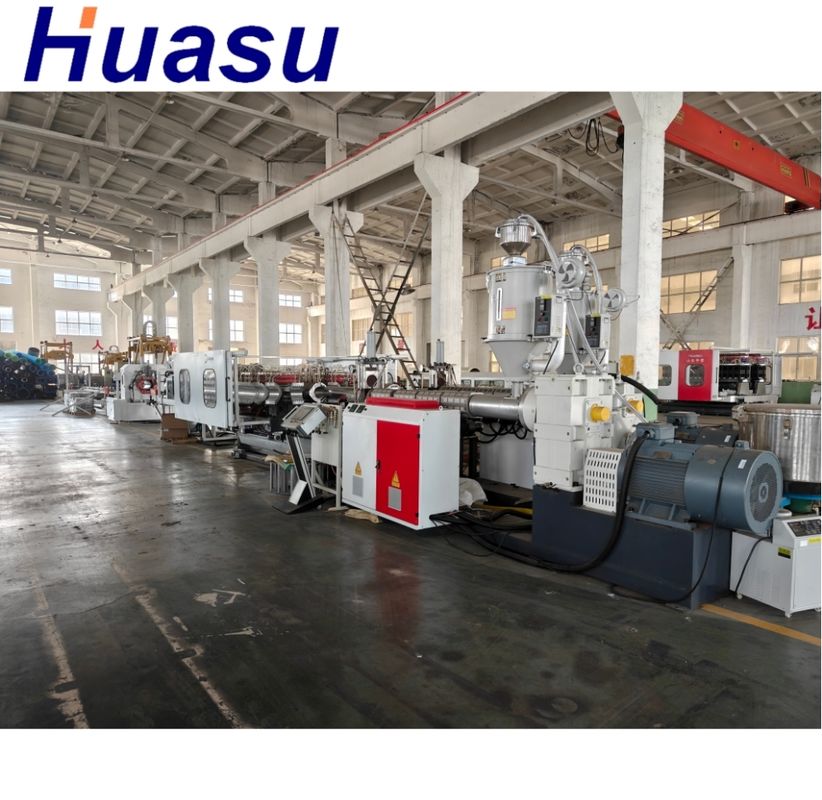 Aanpasbare dubbele wand gegolfde pijp Duurzame HDPE-pijpmachine voor pijpdiameterbereik 32 mm-1600 mm