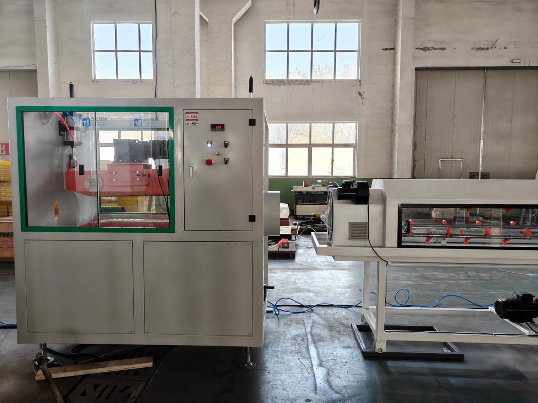 High Speed Double Wall Corrugated Pipe Extrusion Line met HV 740 schroefhardheid en 32mm-200mm schroefdiameter