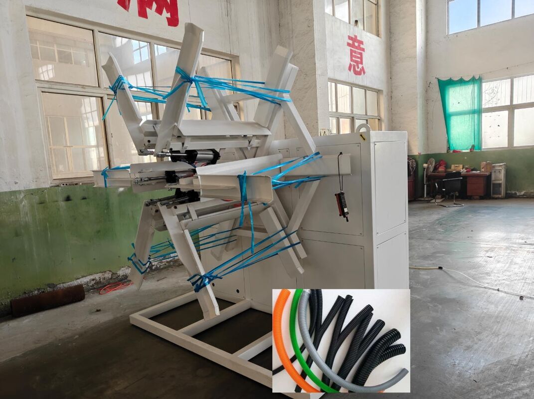 Dubbelwandige golfpijp extrusielijn met cilinderhardheid HV>940, tandwielmateriaal 20CrMnTi en schroefverhouding 33:1