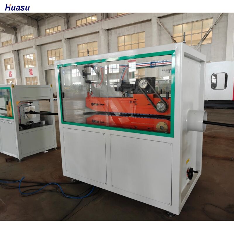 Volautomatische extrusielijn voor enkelwandige golfbuizen met een maximale buisdiameter van 110 mm en een output van 40-80 kg/u