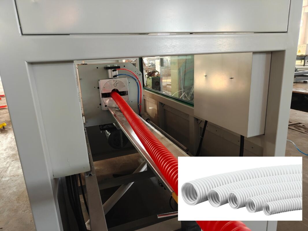 Waterkoeling Eénwandsgolfbuis-extrusielijn met één voeding en 1 set golfbuis om een stabiel productieproces te garanderen