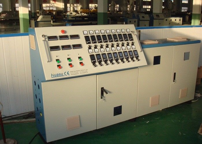 De hoge Efficiënte van de de Pijpuitdrijving van PE/PP Spiraalvormige Machine van de de Lijnsq63-250 Spiraal Gelaste Pijp